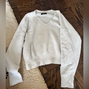 Small olivaceous cropped sweater